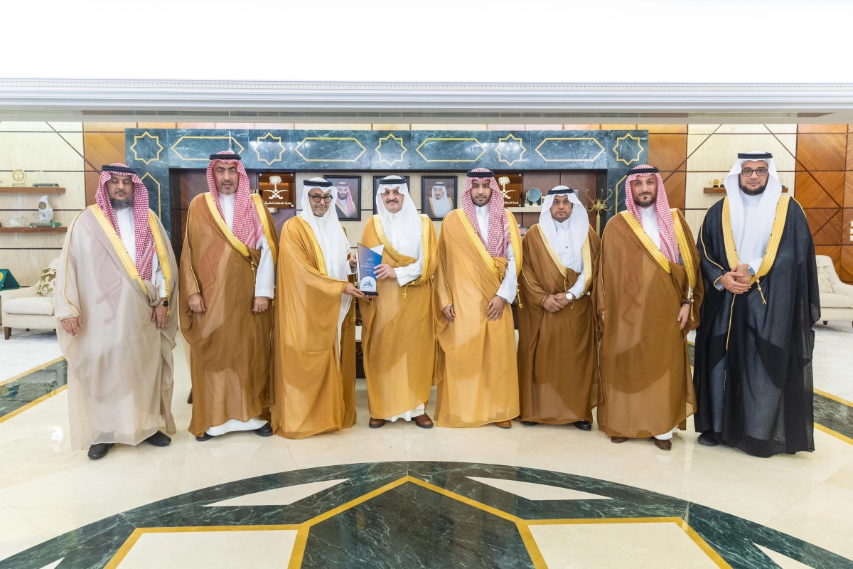 جمعية دارك للإسكان التنموي - سمو أمير المنطقة الشرقية يستقبل رئيس وأعضاء مجلس إدارة جمعية دارك للإسكان التنموي بمناسبة انطلاق أعمال الجمعية